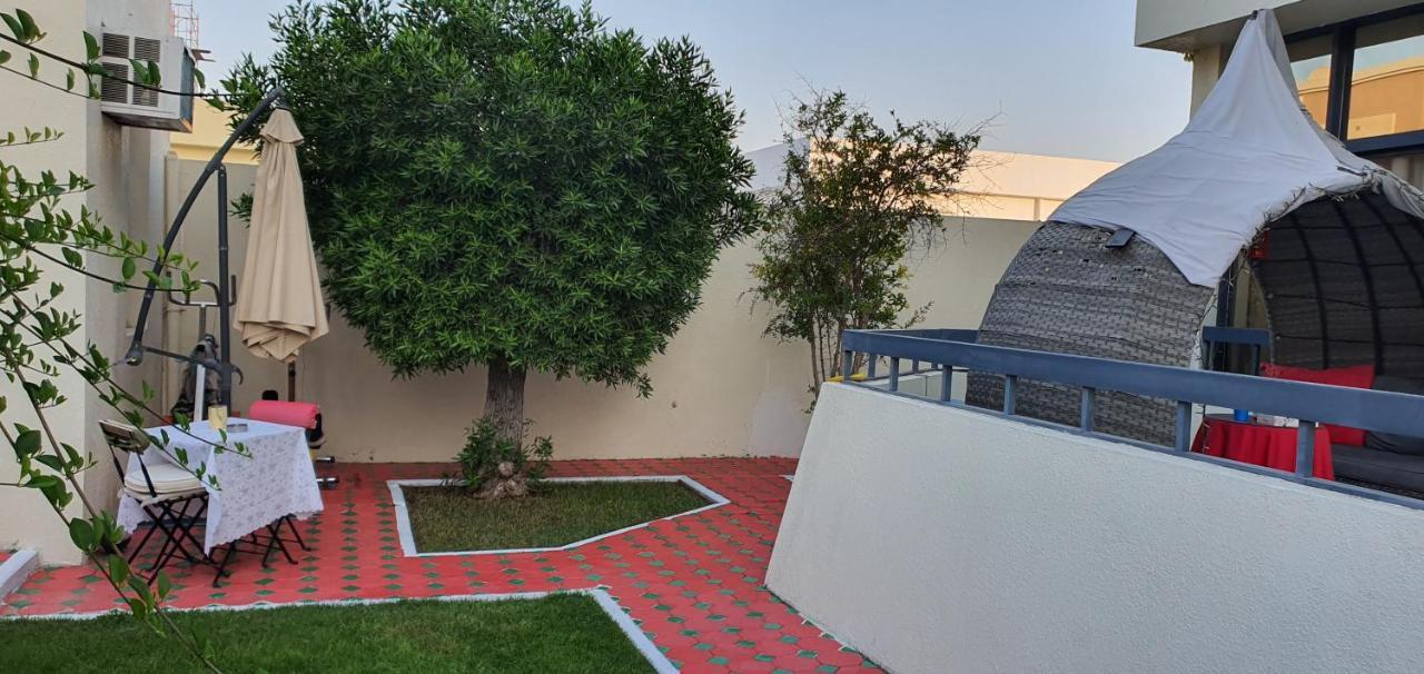 Jumeirah Beach Villa ดูไบ ภายนอก รูปภาพ